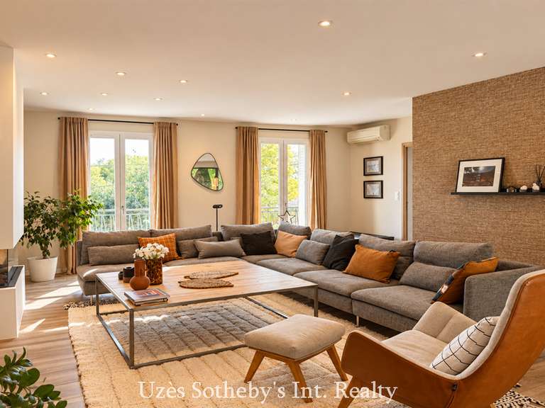 House Uzès - 7 bedrooms - 258m²