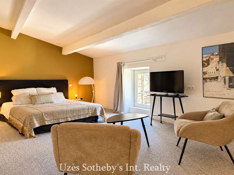 House Uzès - 7 bedrooms - 258m²