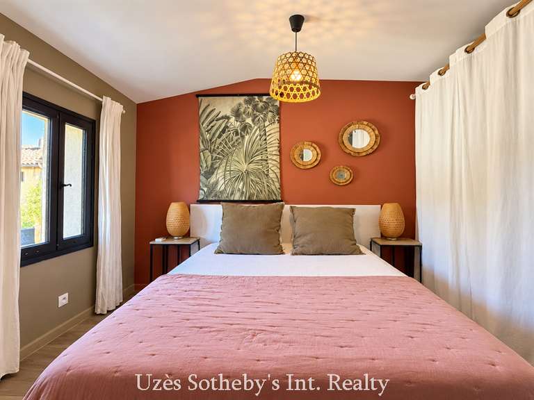 House Uzès - 7 bedrooms - 258m²