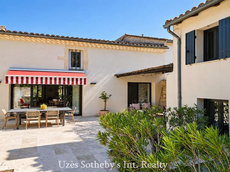 House Uzès - 7 bedrooms - 258m²