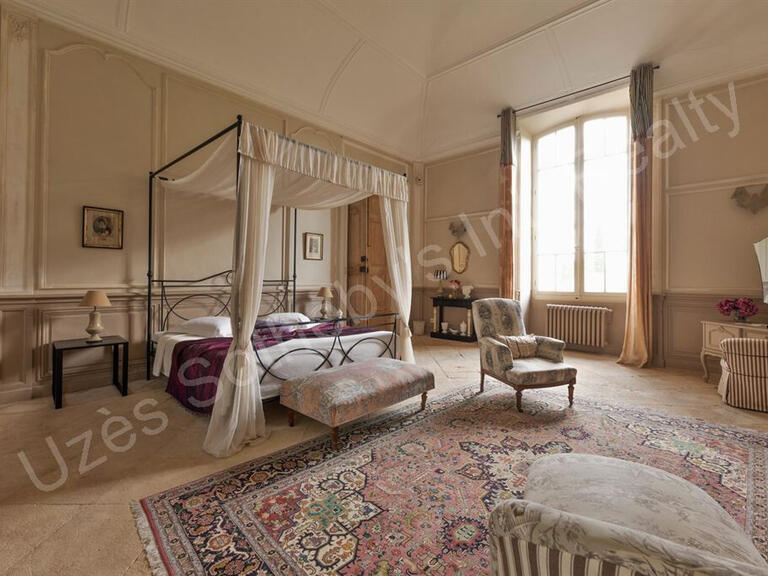 Property Uzès - 22 bedrooms - 2700m²