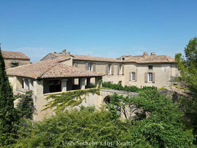 Propriété Uzès - 22 chambres - 2700m²