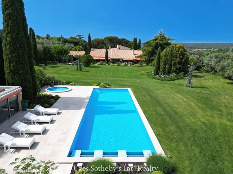 Propriété Uzès - 5 chambres - 520m²
