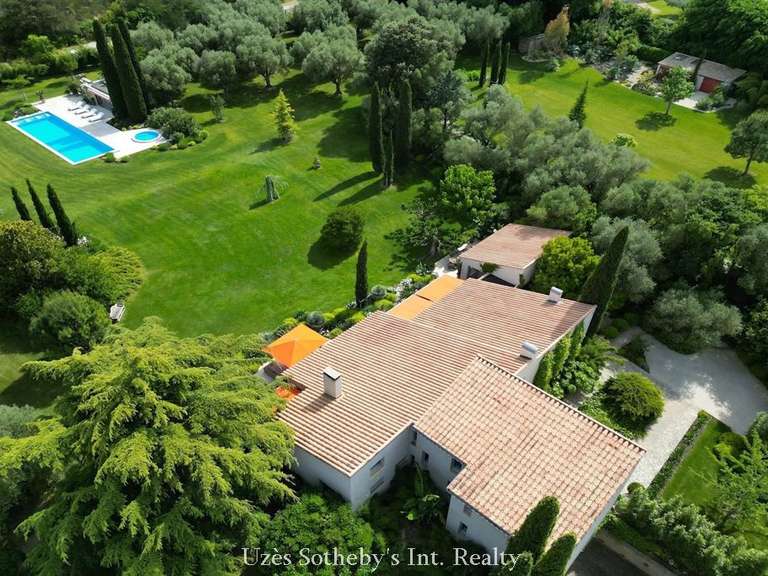Propriété Uzès - 5 chambres - 520m²