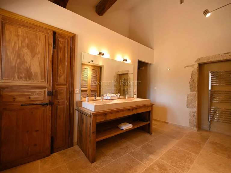 Propriété Uzès - 8 chambres - 900m²