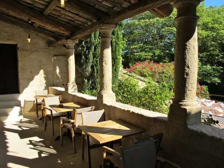 Propriété Uzès - 12 chambres - 1000m²