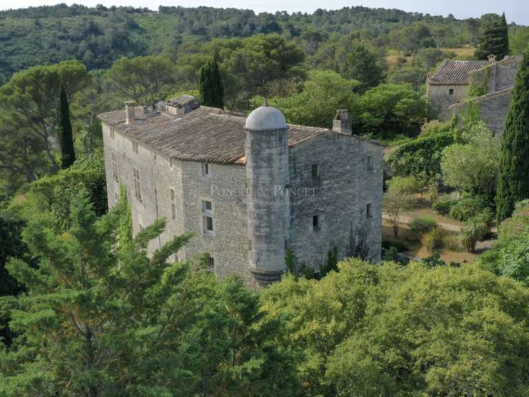 Propriété Uzès - 12 chambres - 1000m²