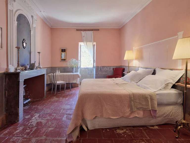 Propriété Uzès - 11 chambres - 550m²
