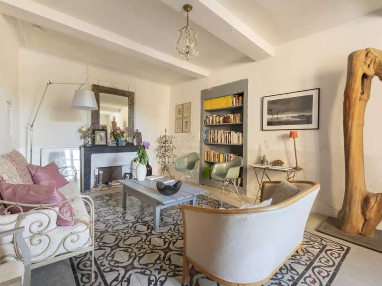 Propriété Uzès - 11 chambres - 550m²