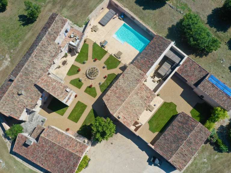 Propriété Uzès - 8 chambres - 900m²