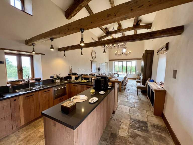 Propriété Uzès - 8 chambres - 900m²