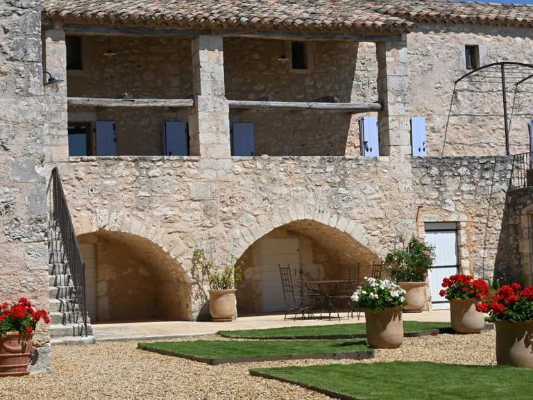 Propriété Uzès - 8 chambres - 900m²