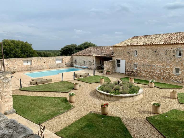 Propriété Uzès - 8 chambres - 900m²