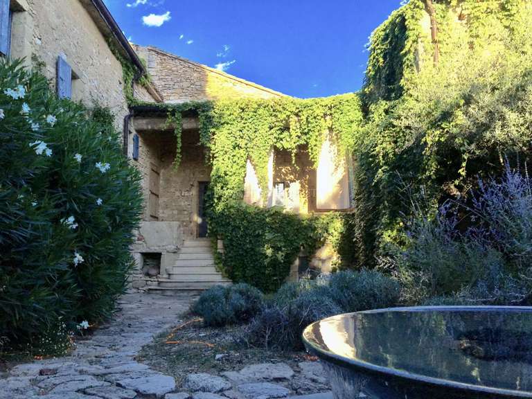 Propriété Uzès - 7 chambres - 710m²