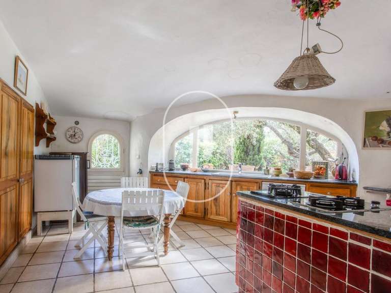 Propriété Uzès - 5 chambres - 401m²