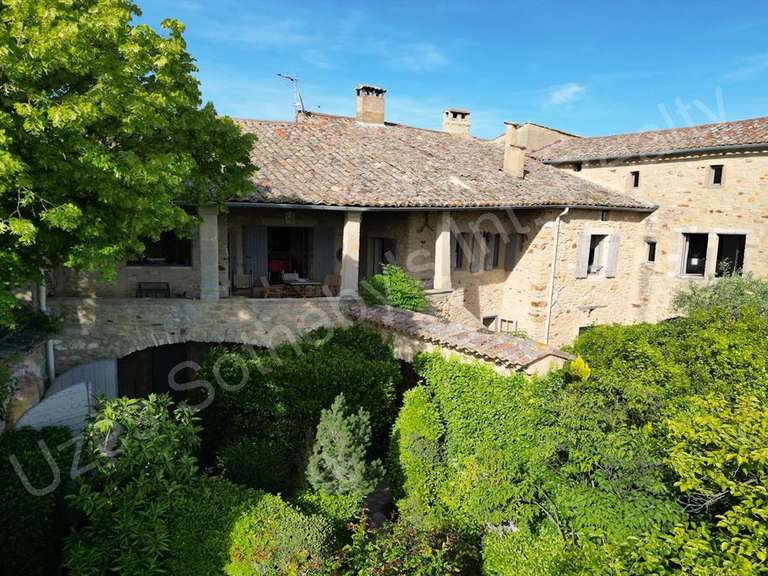 Propriété Uzès - 8 chambres - 430m²