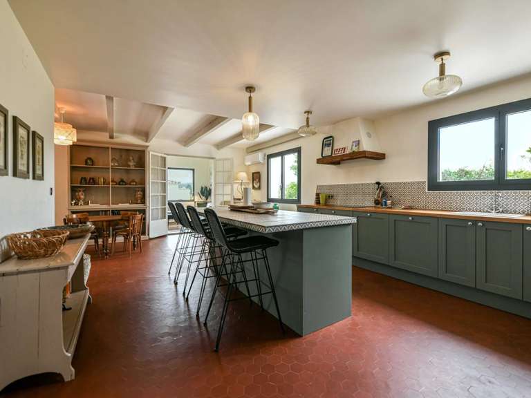 Property Uzès - 5 bedrooms - 388m²