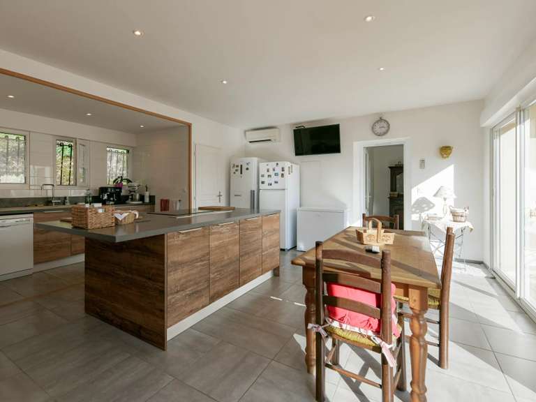 Property Uzès - 4 bedrooms - 243m²