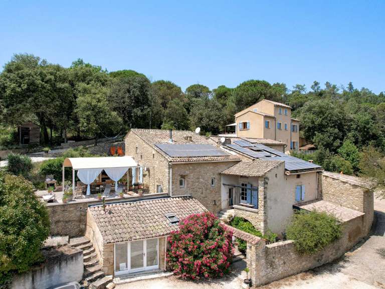 Propriété Uzès - 8 chambres - 522m²