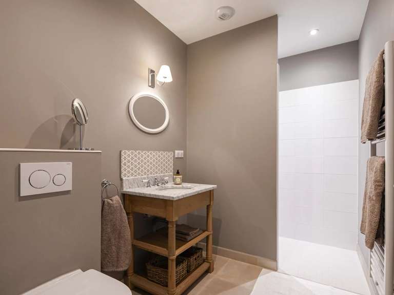 Propriété Uzès - 5 chambres - 412m²