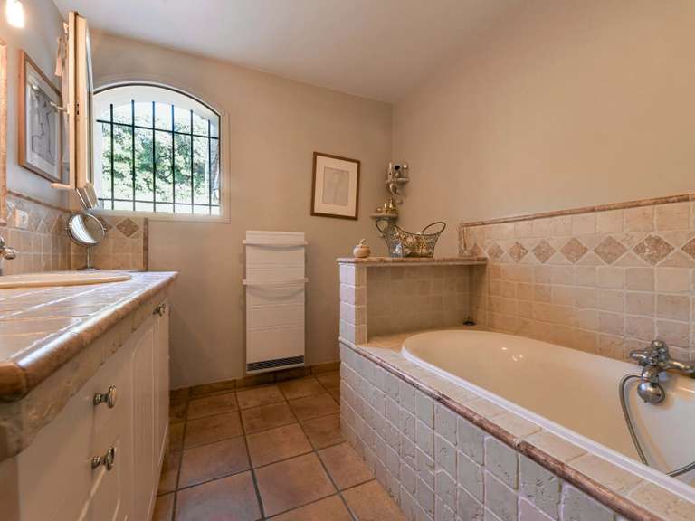 Propriété Uzès - 5 chambres - 305m²