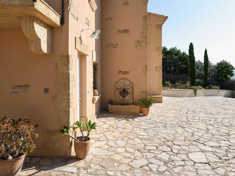 Propriété Uzès - 5 chambres - 305m²