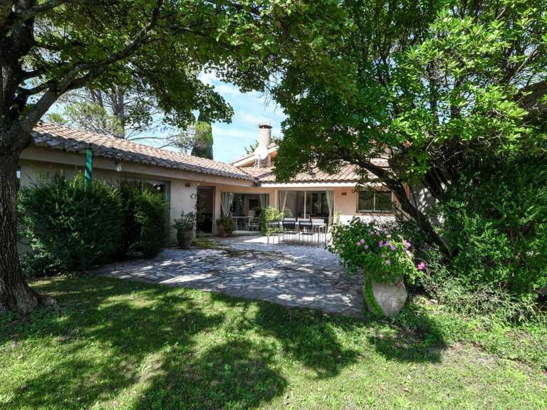 Propriété Uzès - 6 chambres - 168m²