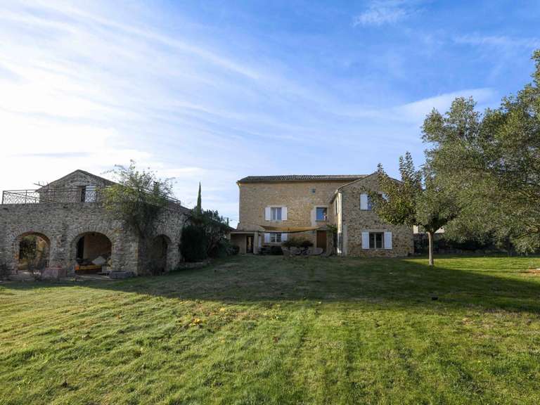 Propriété Uzès - 10 chambres - 650m²