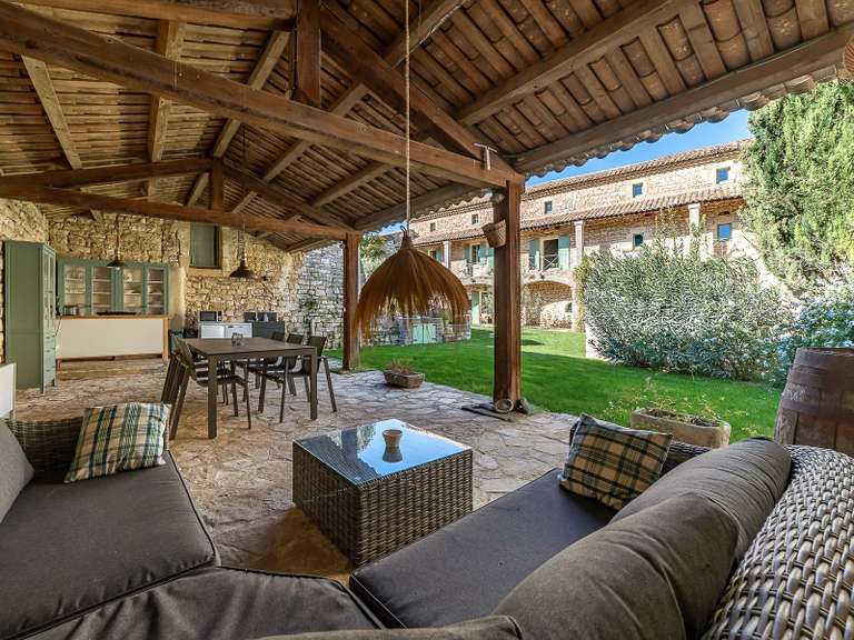 Propriété Uzès - 6 chambres - 527m²