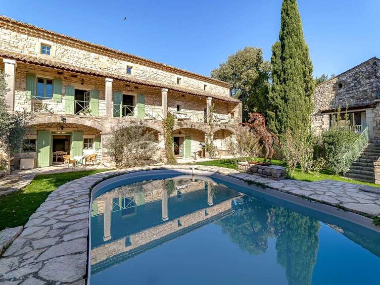 Propriété Uzès - 6 chambres - 527m²