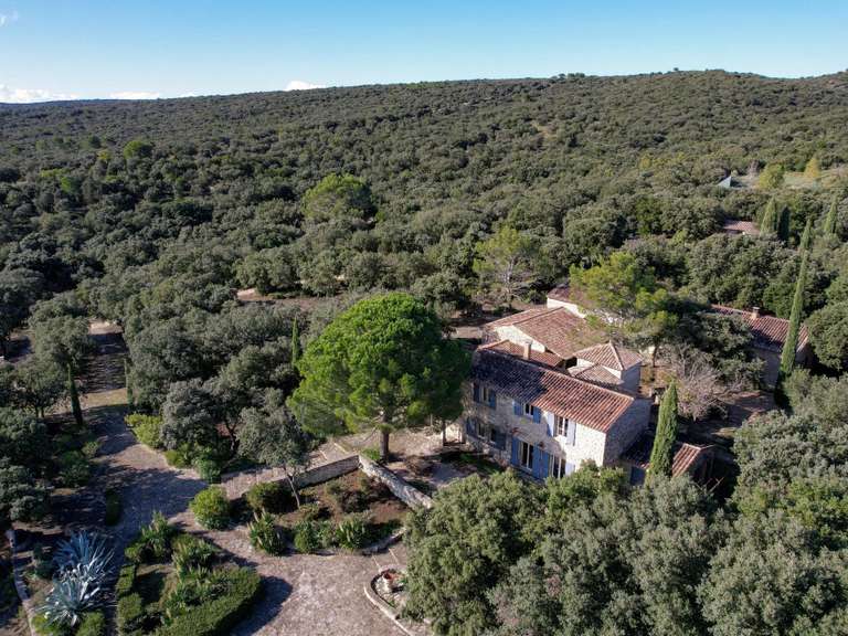 Propriété Uzès - 8 chambres - 385m²