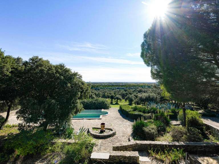 Propriété Uzès - 8 chambres - 385m²