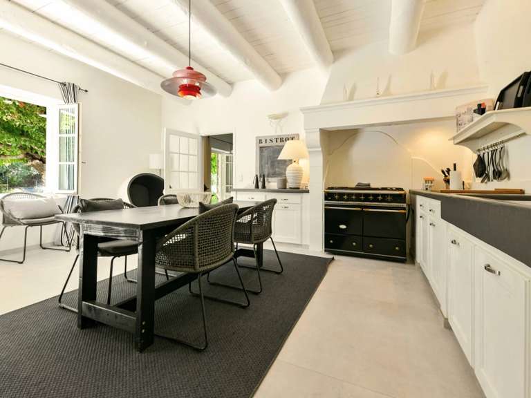 Propriété Uzès - 5 chambres - 278m²