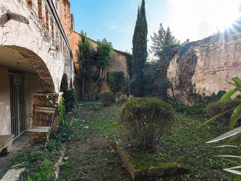 Propriété Uzès - 9 chambres - 1035m²