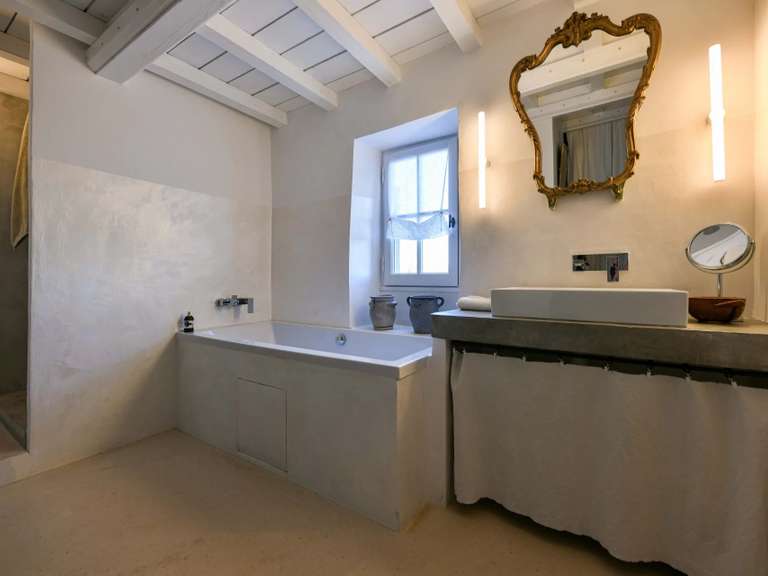 Propriété Uzès - 5 chambres - 398m²