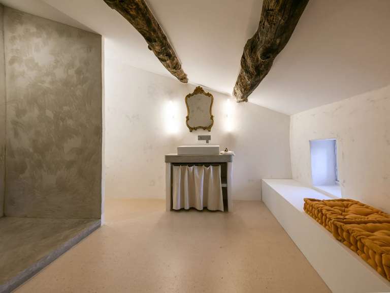 Propriété Uzès - 5 chambres - 398m²