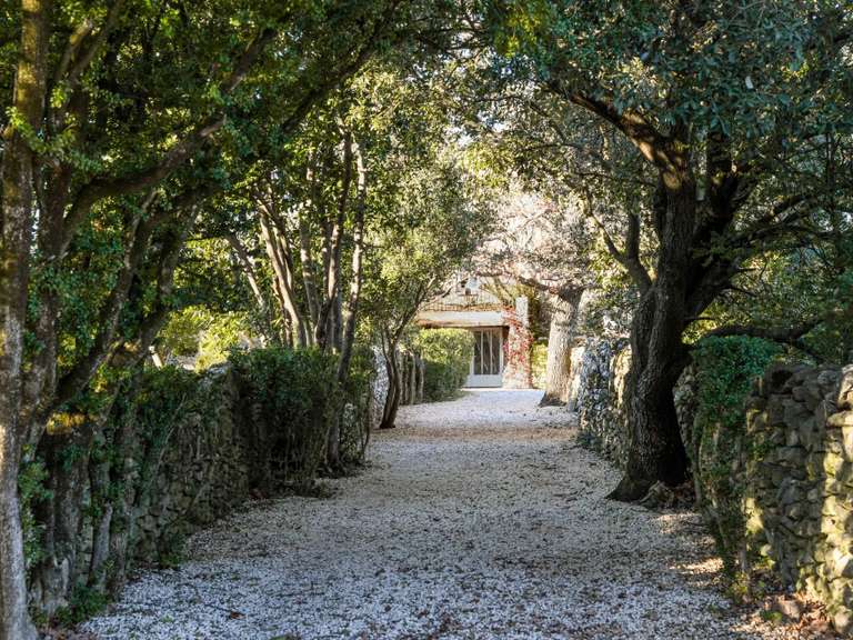 Propriété Uzès - 5 chambres - 398m²