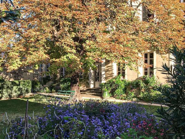 Propriété Uzès - 9 chambres - 996m²