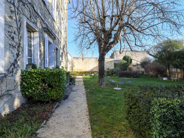 Propriété Uzès - 9 chambres - 996m²