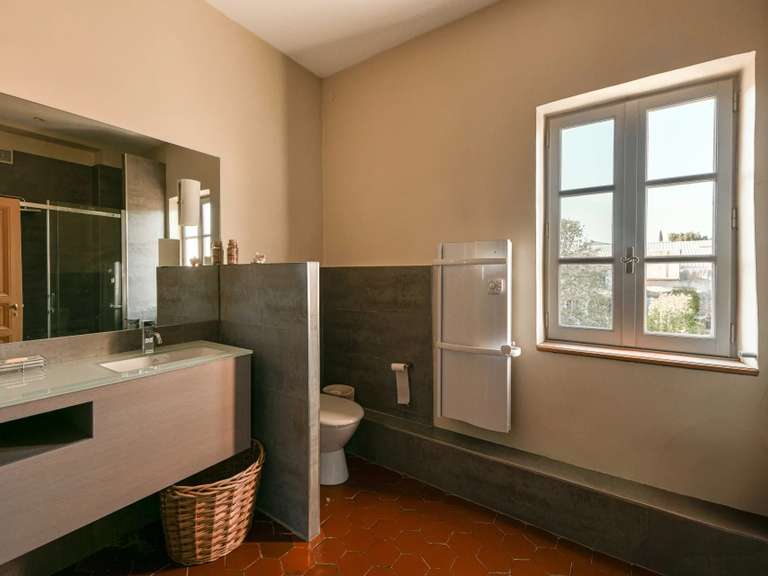 Propriété Uzès - 9 chambres - 996m²