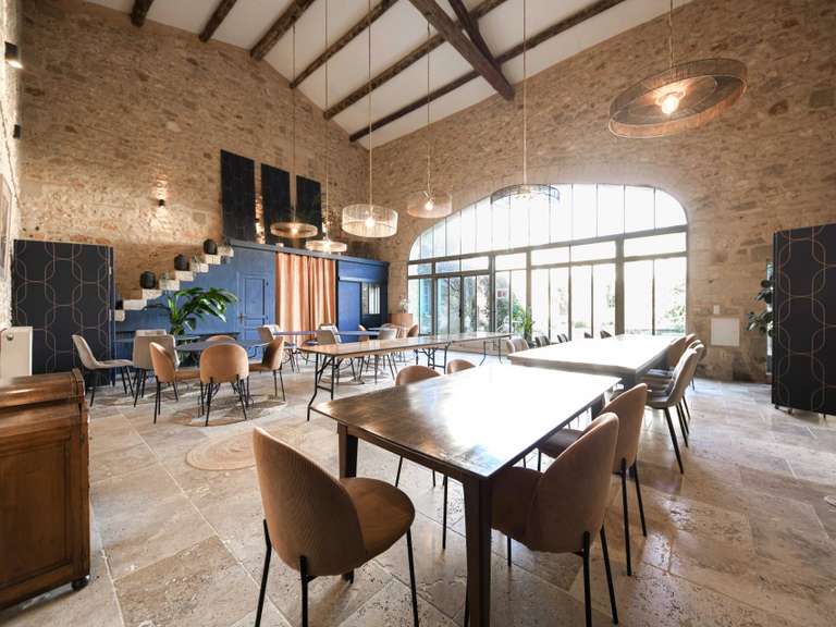 Propriété Uzès - 25 chambres - 1695m²