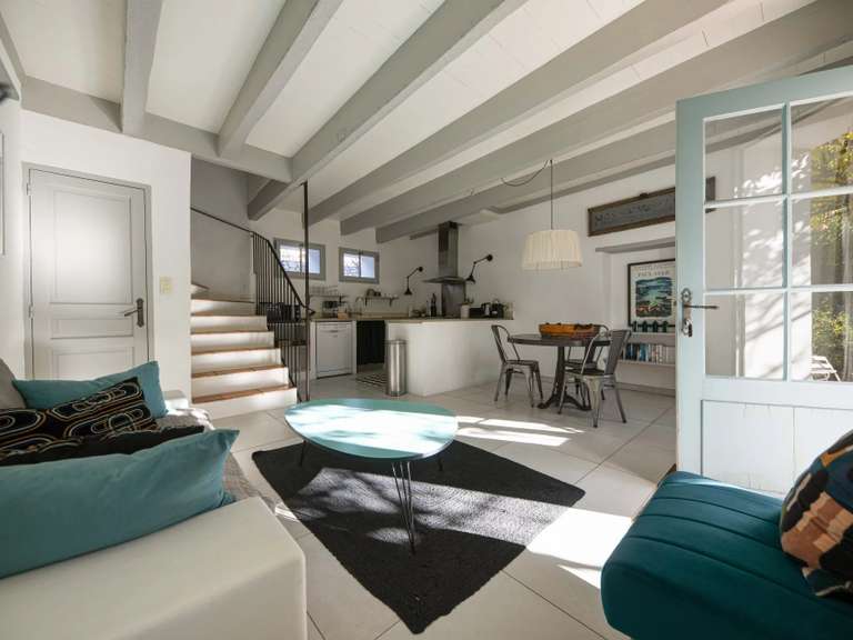 Propriété Uzès - 25 chambres - 1695m²