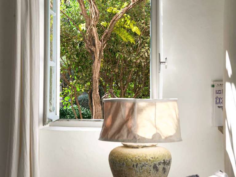 Propriété Uzès - 25 chambres - 1695m²