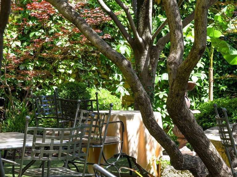 Propriété Uzès - 14 chambres - 922m²