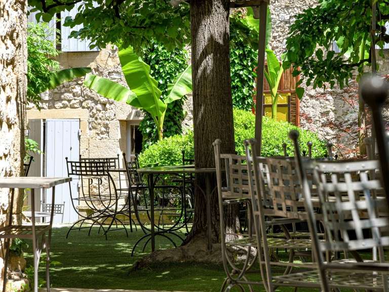 Propriété Uzès - 14 chambres - 922m²