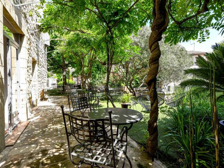 Propriété Uzès - 14 chambres - 922m²