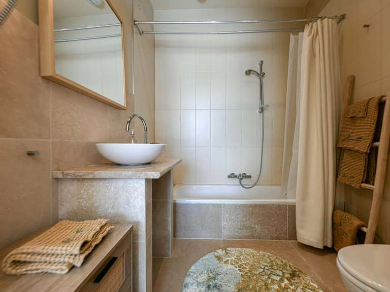 Propriété Uzès - 5 chambres - 479m²