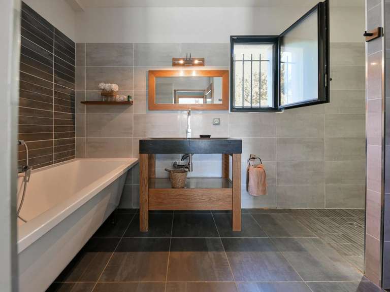 Propriété Uzès - 4 chambres - 177m²