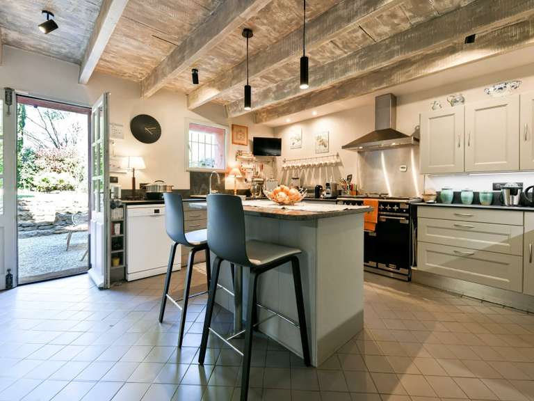 Propriété Uzès - 4 chambres - 284m²