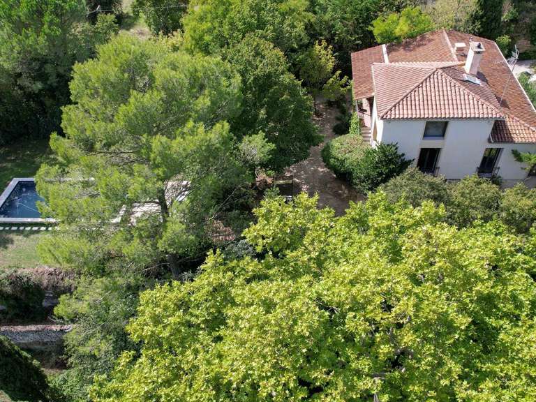 Propriété Uzès - 5 chambres - 246m²